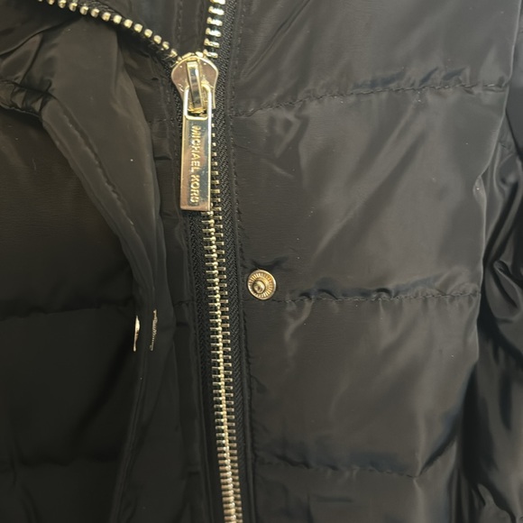 Michael Michael Kors faux fur hooded black winter jacket. - Picture 6 of 10